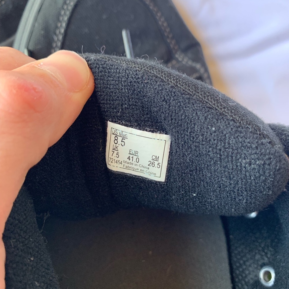 Vans - Picture 3 of 3